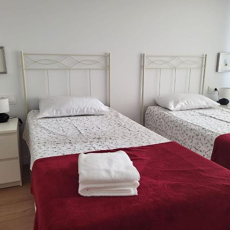 Atico Con Terraza Lägenhet Vigo Exteriör bild