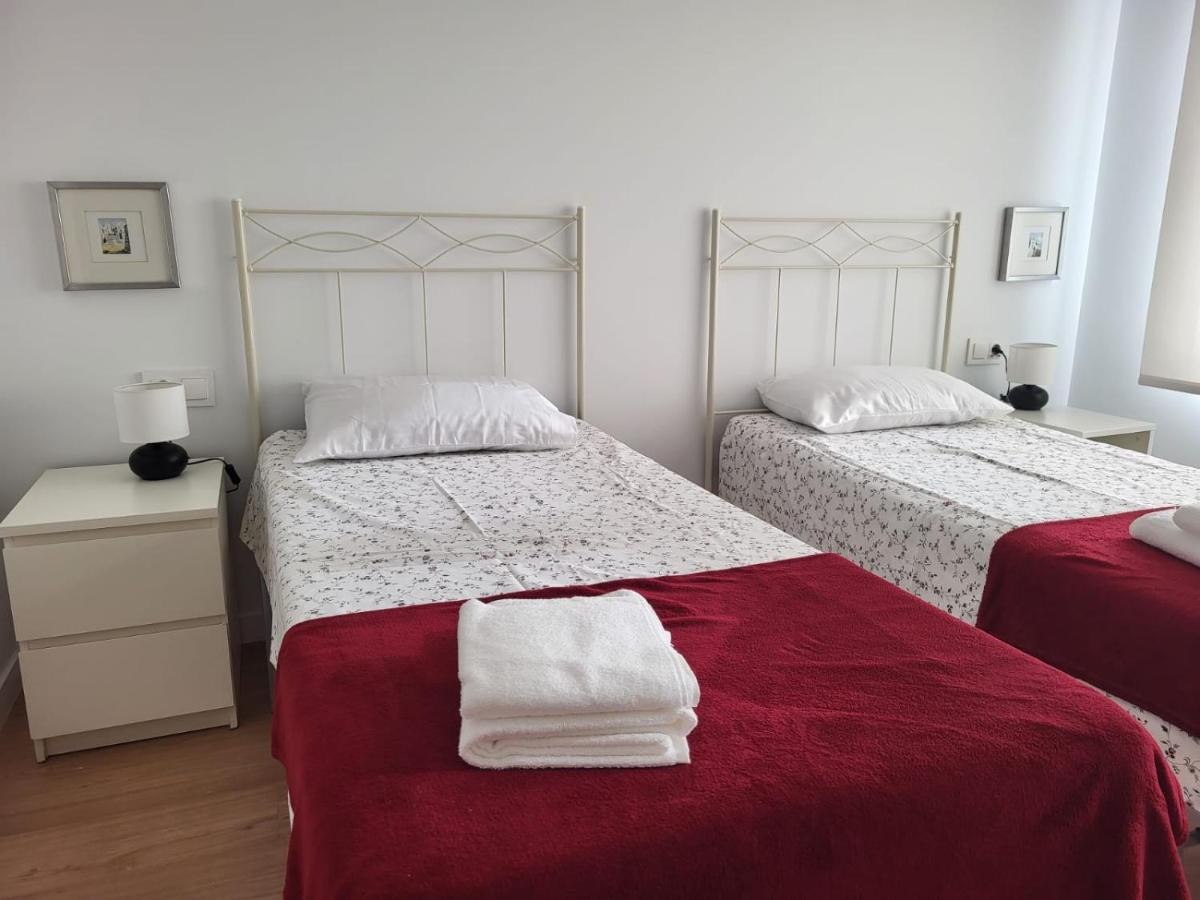 Atico Con Terraza Lägenhet Vigo Exteriör bild